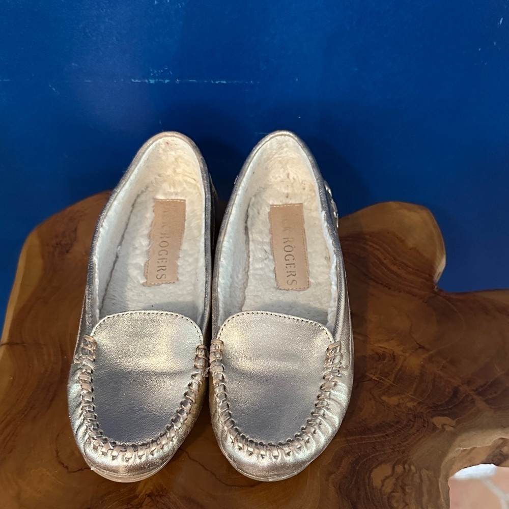 Women’s Jack Rogers Millie Moccasins Sherpa Lined Gold Metallic Loafers Sz 6.5B